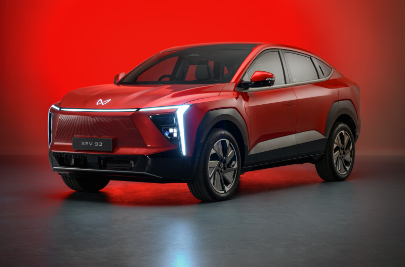 mahindra-democratises-premium-ev-technology-announces-top-variant-prices-of-be-6-and-xev-9e