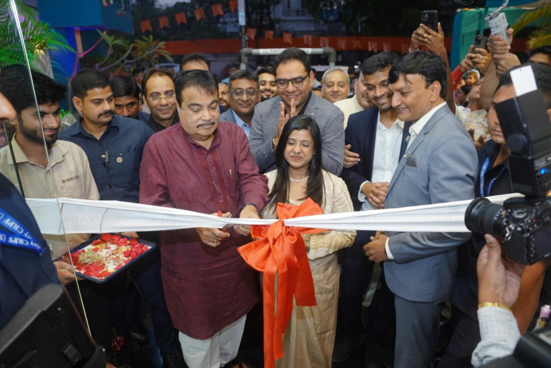 union-minister-nitin-gadkari-inaugurates-ivana-by-jindals-new-flagship-store-in-nagpur