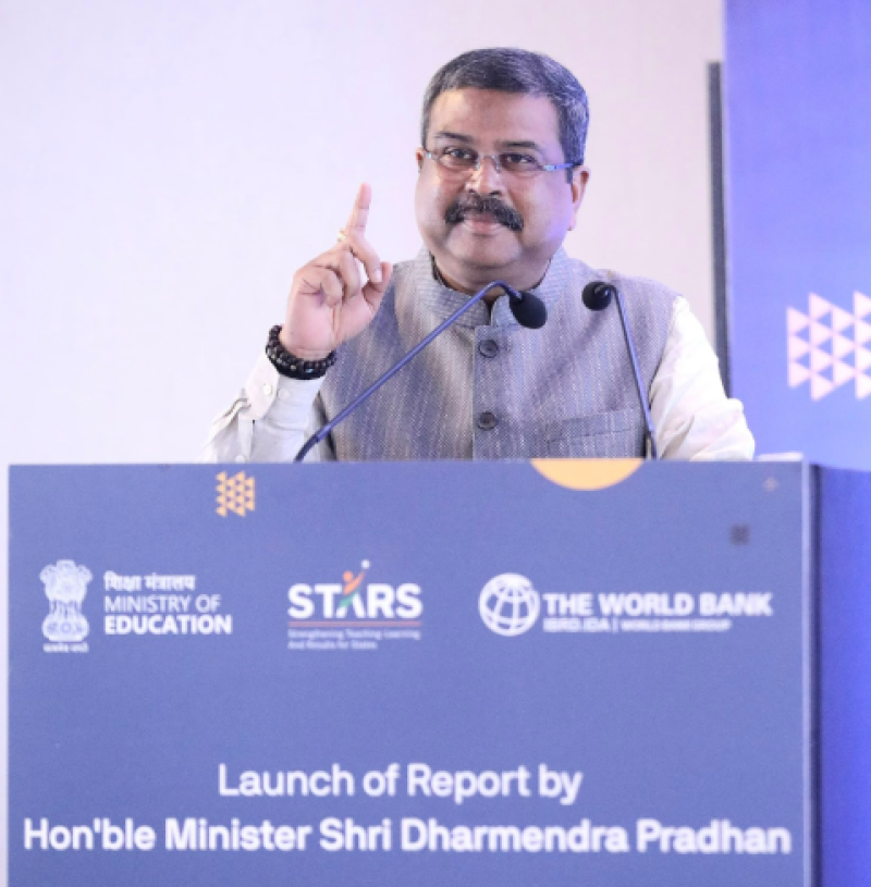 dharmendra-pradhan-and-dr-mansukh-mandaviya-launch-jobs-at-your-doorstep-report-by-world-bank