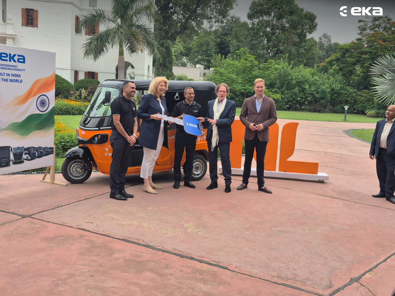 eka-mobility-flags-off-1000th-scv-from-pune-plant
