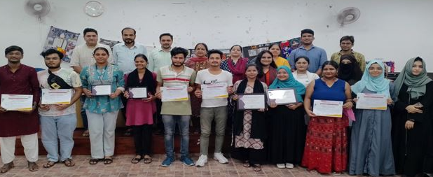 jmi-celebrates-indias-lunar-success-with-inter-departmental-collage-competition