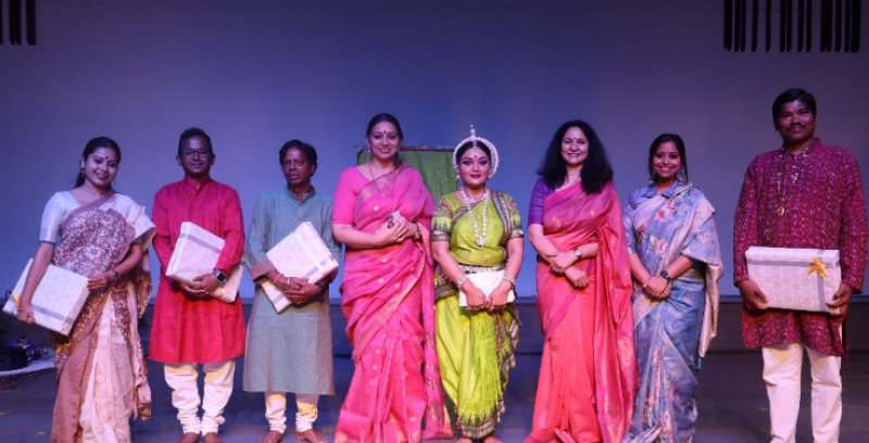 dps-rn-extension-hosts-a-mesmerising-odissi-dance-recital-by-renowned-artist-ms-kavita-dwibedi