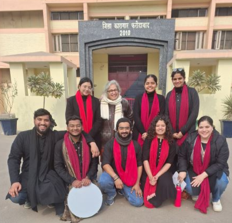 JMI Social Work students perform Nukkad Natak on Anger Management in Faridabad District Prison decoding=