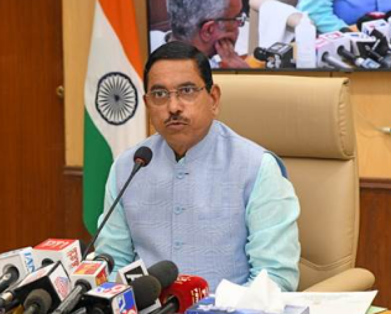 pralhad-joshi-launches-fci-grievance-redressal-system-mobile-application-for-rice-millers