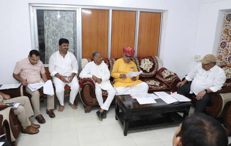 Pali District In-Charge and Minister of Urban Governance Holds Review Meeting — Emphasis on Ensuring Benefits of Rural and Urban Service Camps Reach the Last Person