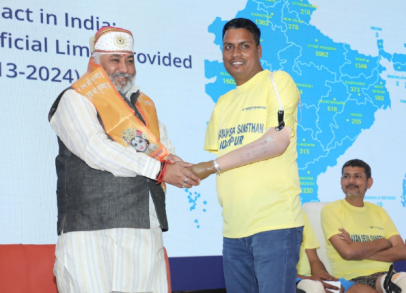 narayan-seva-sansthan-distributes-737-limbs-and-calipers-at-fitting-camp-in-lucknow