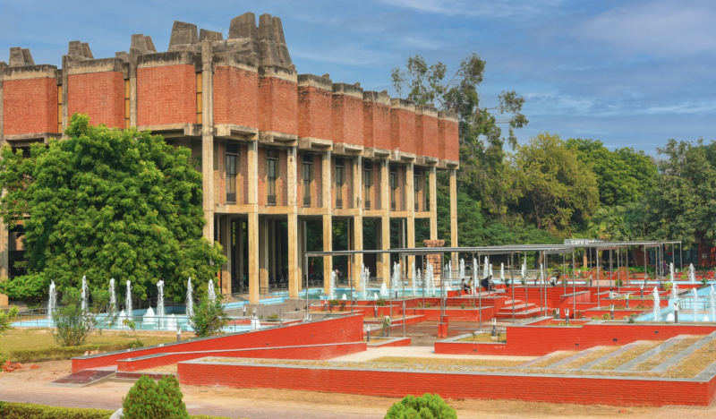 iit-kanpur-leads-360-degree-review-for-mahakumbh-2025-focusing-on-safety-security-and-disaster-management