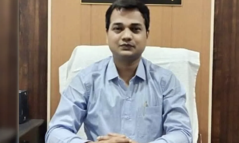 elderly-man-dies-after-alleged-assault-by-sdm-four-arrested-karun-dahariya-named-in-case-political-row-in-hanspur-chhattisgarh