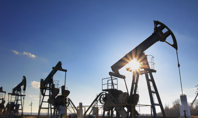 energy-markets-split-crude-falls-below-65-ttf-gas-surges-45-monthly-uranium-up-42-in-2026