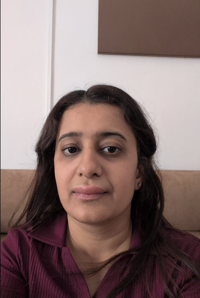 Viral Story- Vande Bharat Food Row Goes Viral After Ranchi Woman Alleges Allergy, Child Falls Sick decoding=