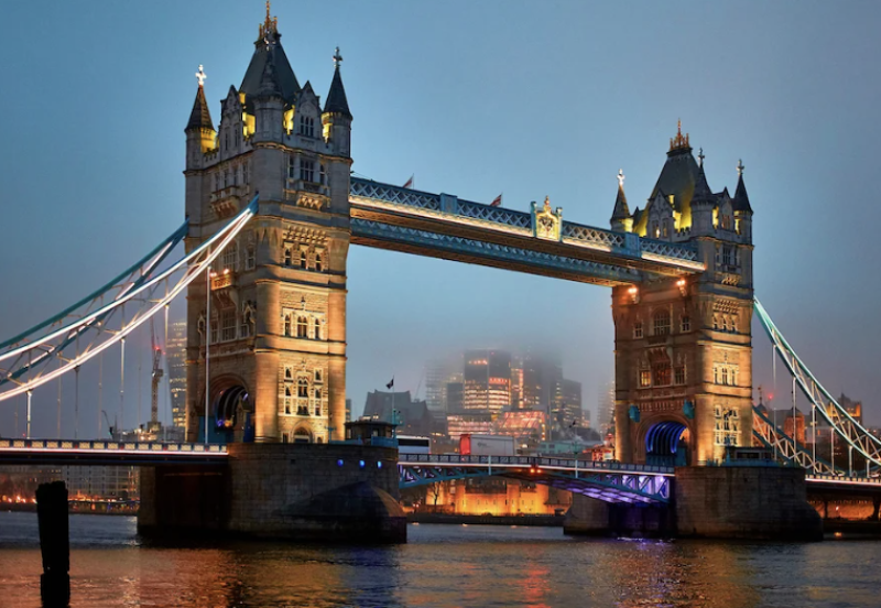 uks-trending-buzz-premier-league-fireworks-and-salahs-spotlight-ignite-football-fever-amid-strictly-drama