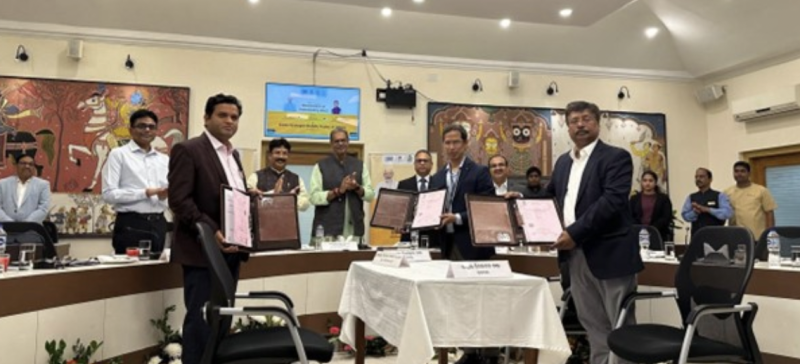 NTPC Inks MoU with GRIDCO and CRUT for Green Hydrogen Mobility project in Bhubaneswar decoding=