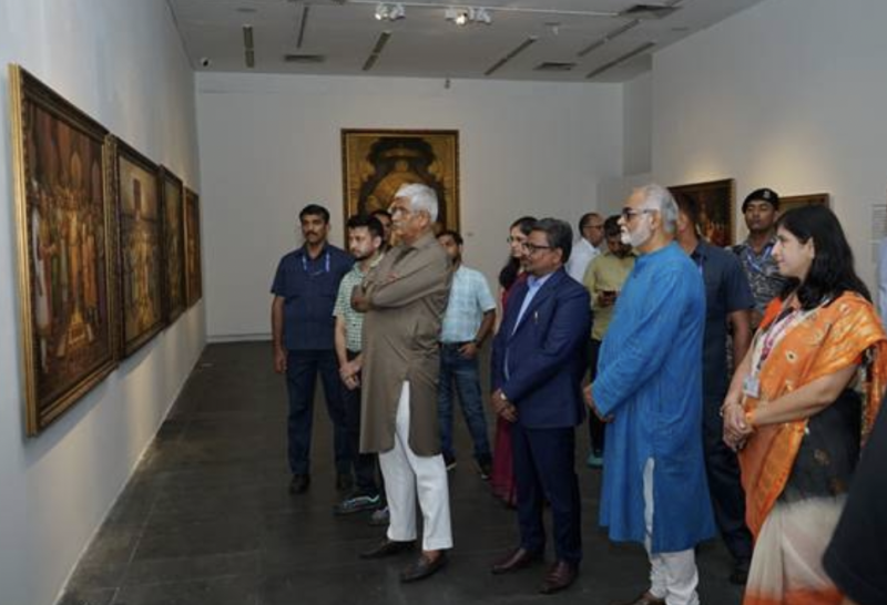 visits-exhibition-organised-to-mark-the-350th-anniversary-of-chhatrapati-shivajis-coronation