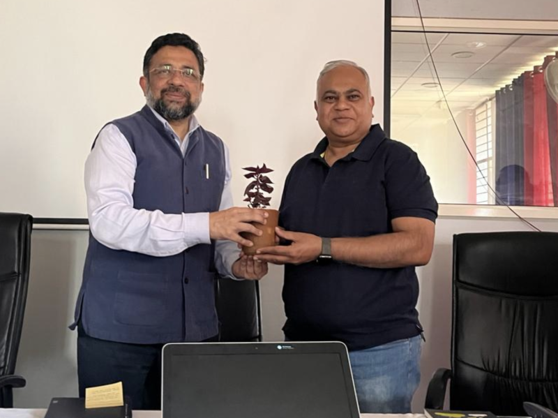jmi-organizes-organizes-workshop-on-unlocking-creativity-and-efficiency-through-generative-ai-ms-excel-and-presentation-techniques