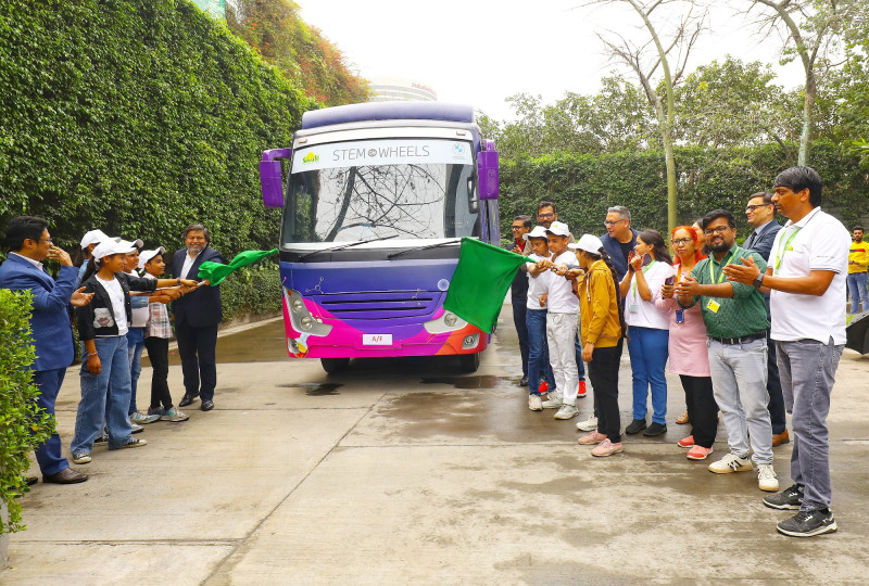 education-for-empowerment-bmw-india-foundation-and-smile-foundation-launch-stem-education-labs-for-students-in-delhi-ncr