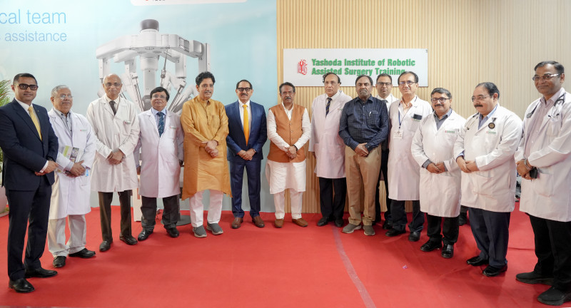 Union minister Harsh Malhotra inaugurates India's first dual bay robotic-assisted surgery (RAS) training centre established by Yashoda Medicity and Intuitive decoding=