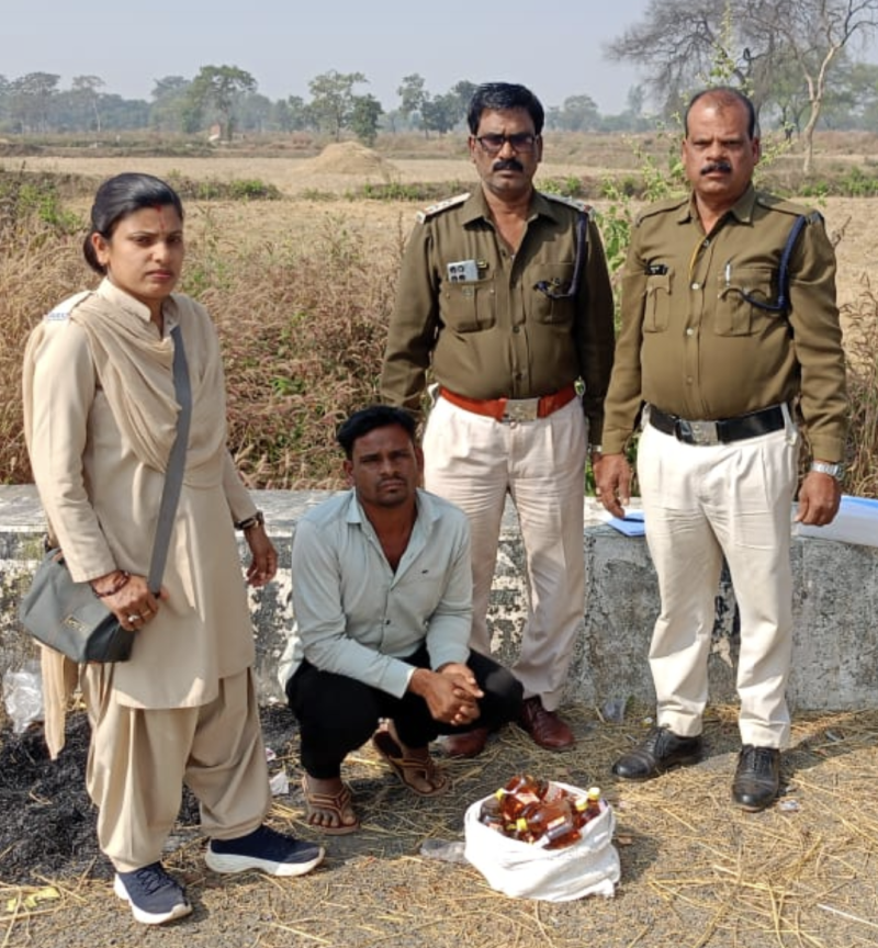 raipur-234-bulk-litres-of-illicit-country-liquor-seized-two-accused-arrested