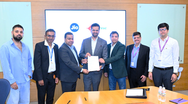 kinetic-watts-volts-joins-hands-with-jio-things-to-build-indias-next-gen-connected-evs
