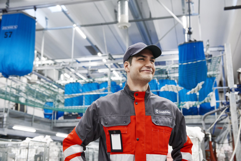 lindstrm-group-acquires-microncleans-industrial-workwear-business