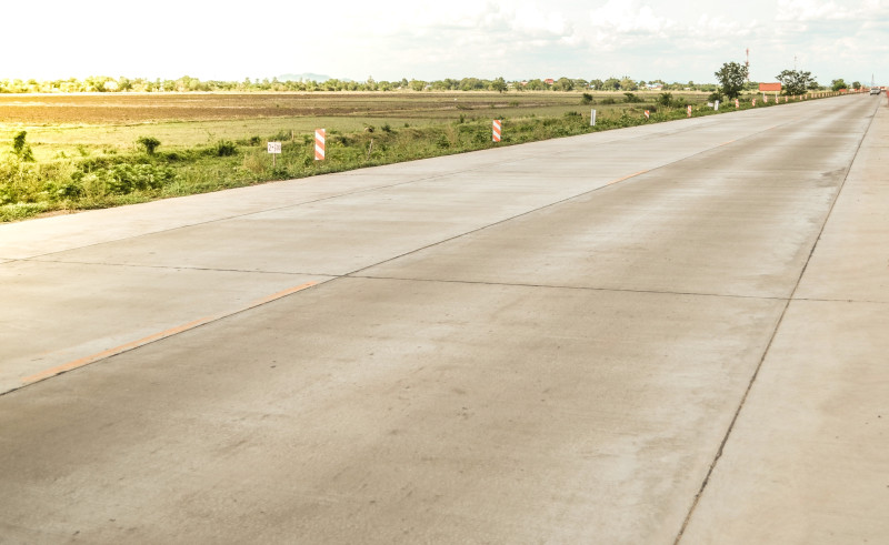 lodha-champions-innovation-and-sustainability-with-indias-first-lc3-concrete-road-at-palava-delivering-40-lower-emissions