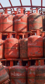 indias-buzzing-x-trends-lpggasshortage-sparks-fuel-crisis-fury-mainvaapasaaungateaser-fuels-bollywood-heartache-and-quds-day-ignites-global-solidarity-flames