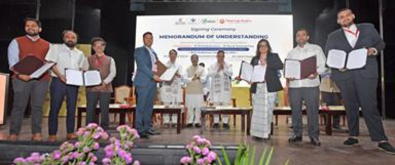 union-minister-jayant-chaudhary-oversees-mou-exchange-for-establishment-of-siic-jaipur-to-increase-global-mobility