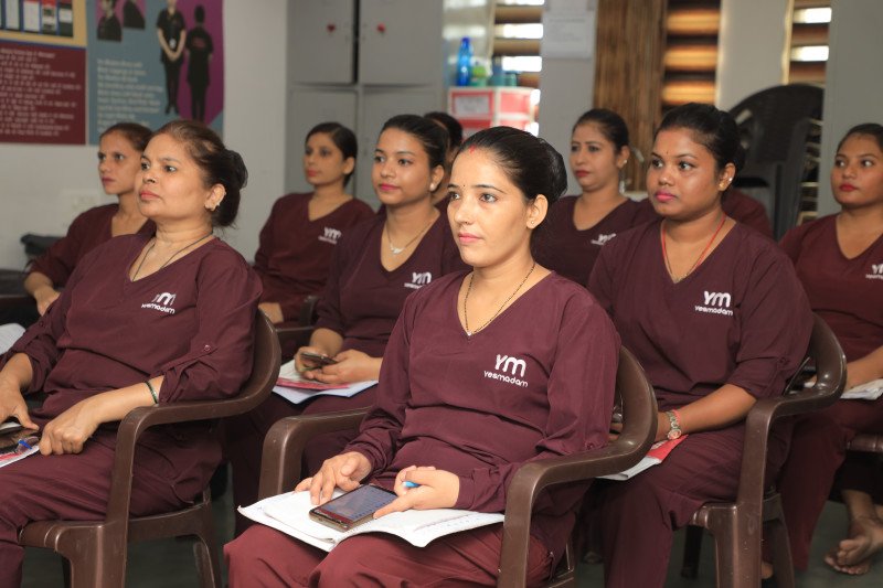 yesmadam-sets-new-standards-empowering-service-partners-with-upskilling-programs-and-financial-independence