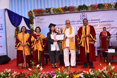 iim-sambalpur-confers-322-mba-graduates-of-6th-7th-batch-at-an-annual-convocation