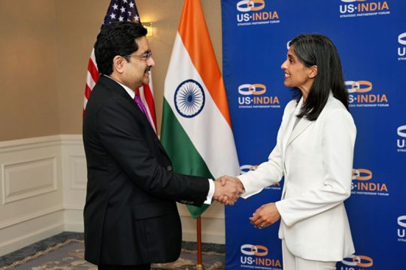 the-us-india-strategic-partnership-forum-awards-mr-kumar-mangalam-birla-chairman-of-aditya-birla-group-with-the-global-leadership-award