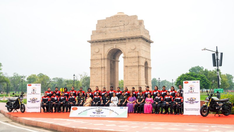 tvs-motor-company-partners-with-indian-army-for-the-all-women-motorcycle-rally-to-commemorate-the-24th-kargil-vijay-diwas