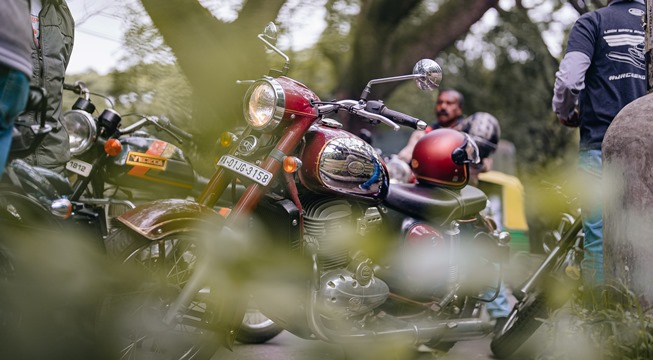 power-packed-rides-10000-enthusiasts-celebrate-legacy-of-iconic-motorcycles-at-the-21st-edition-of-international-jawa-yezdi-day