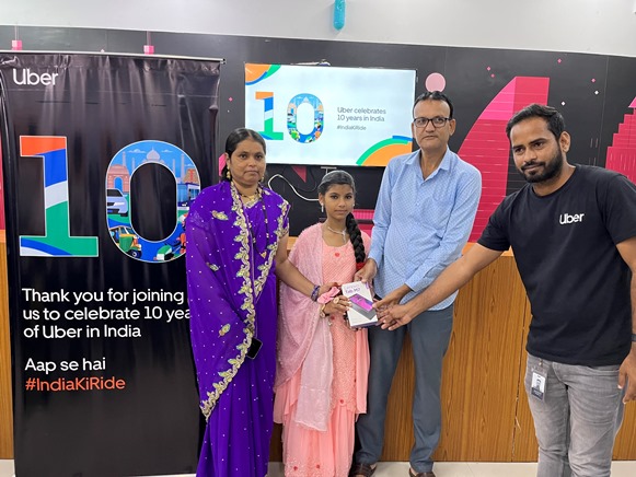 uber-awards-scholarships-to-drivers-children-as-it-celebrates-its-10-years-in-india-with-the-community