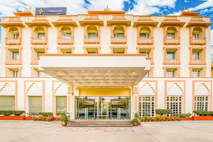 club-mahindra-jaipur-hotel-a-family-retreat-in-the-heart-of-the-pink-city