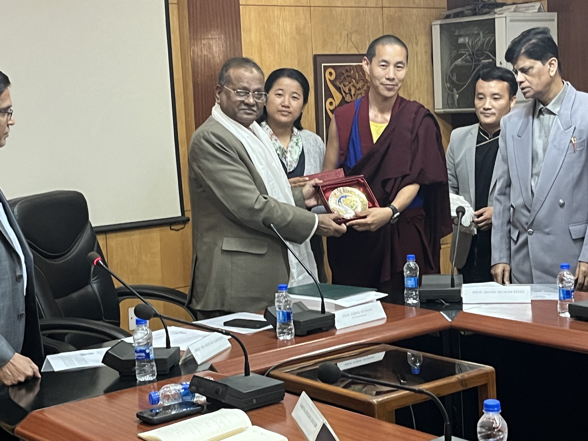 jmi-hosts-a-delegation-of-17th-tibetan-parliament-in-exile