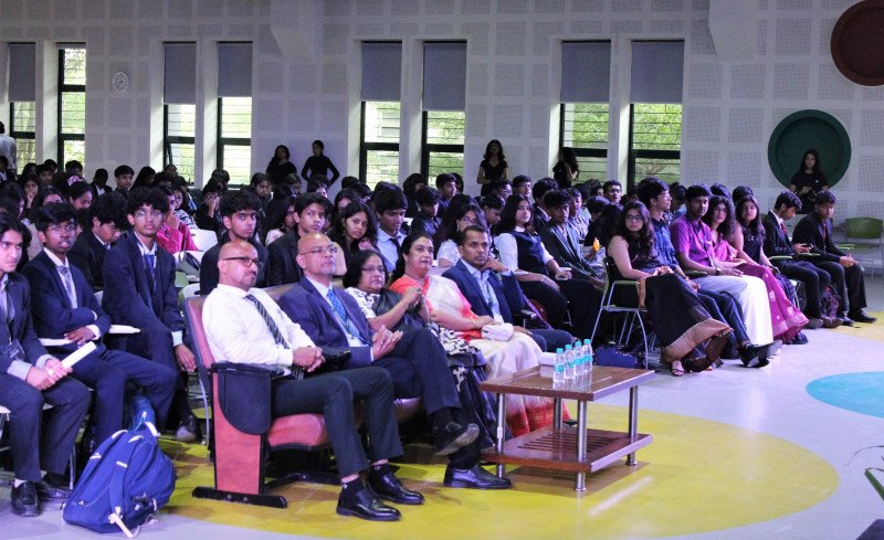 young-aspiring-diplomats-debate-on-global-issues-and-world-politics-at-mun-hosted-by-greenwood-high