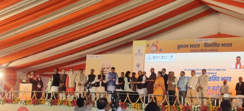 lucknow-kaushal-mahotsav-rozgar-mela-successfully-concludes-with-asdc-facilitating-1300-job-placements