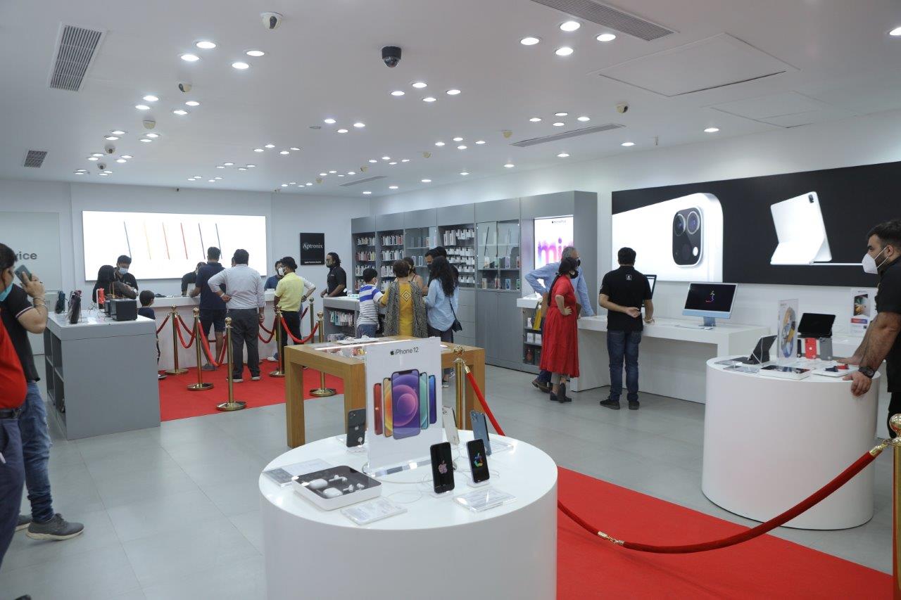 aptronix-becomes-apple-indias-largest-national-partner