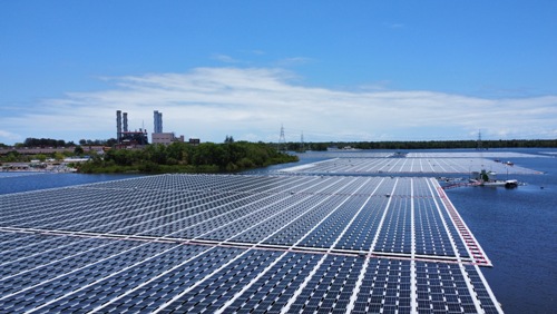 tata-power-solar-commissions-indias-largest-floating-solar-power-project-of-101-6mwp-in-kerala-backwaters