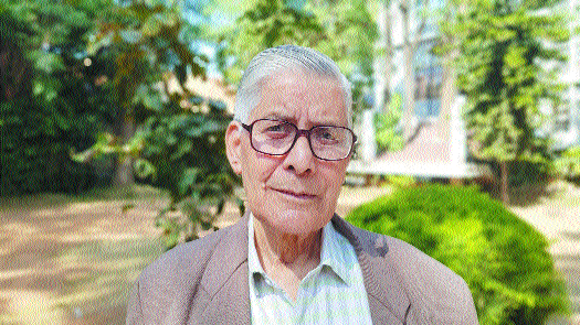 renowned-hindi-author-ganga-prasad-vimal-killed-in-road-accident