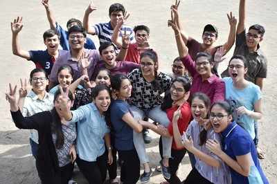 students-get-golden-chance-to-pass-punjab-board-exams-pti