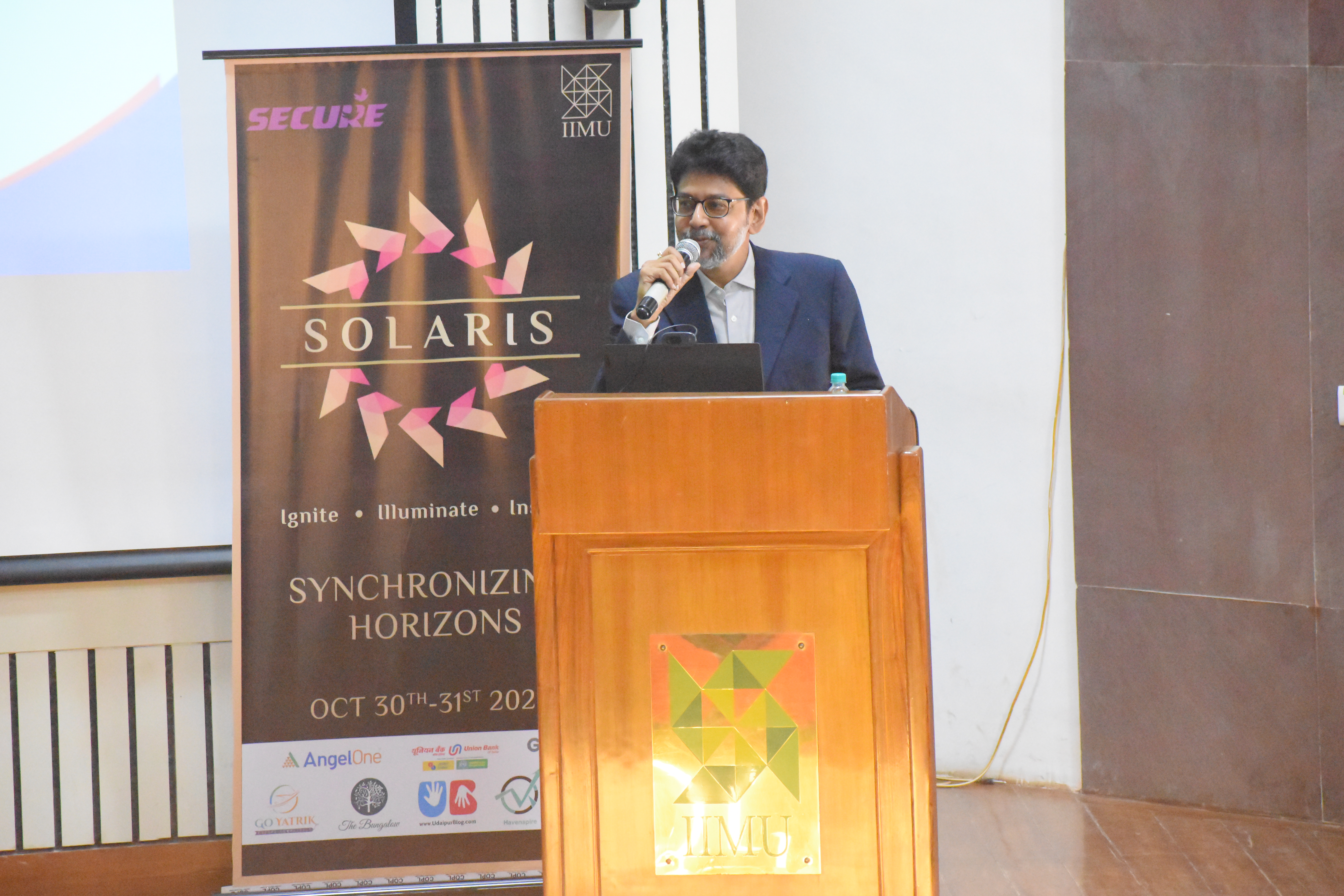iim-udaipurs-annual-management-fest-solaris-conducts-day-2-of-its-event