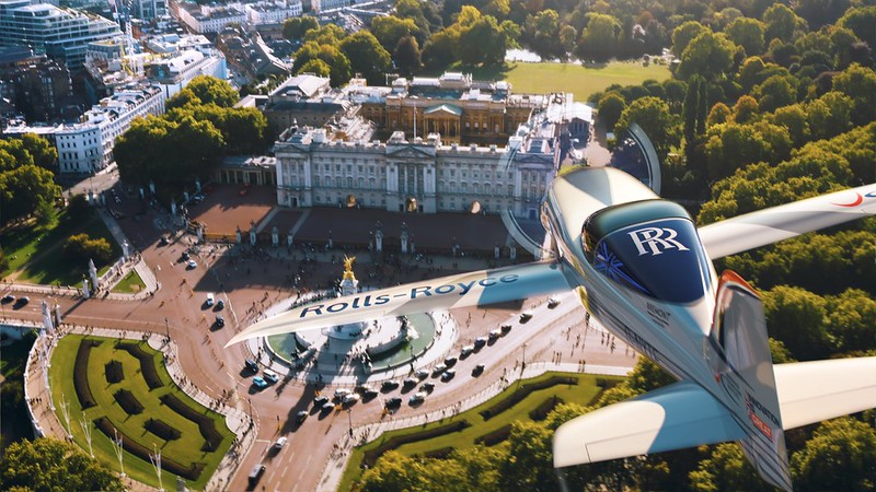 rolls-royces-all-electric-spirit-of-innovation-takes-to-the-skies-for-the-first-time