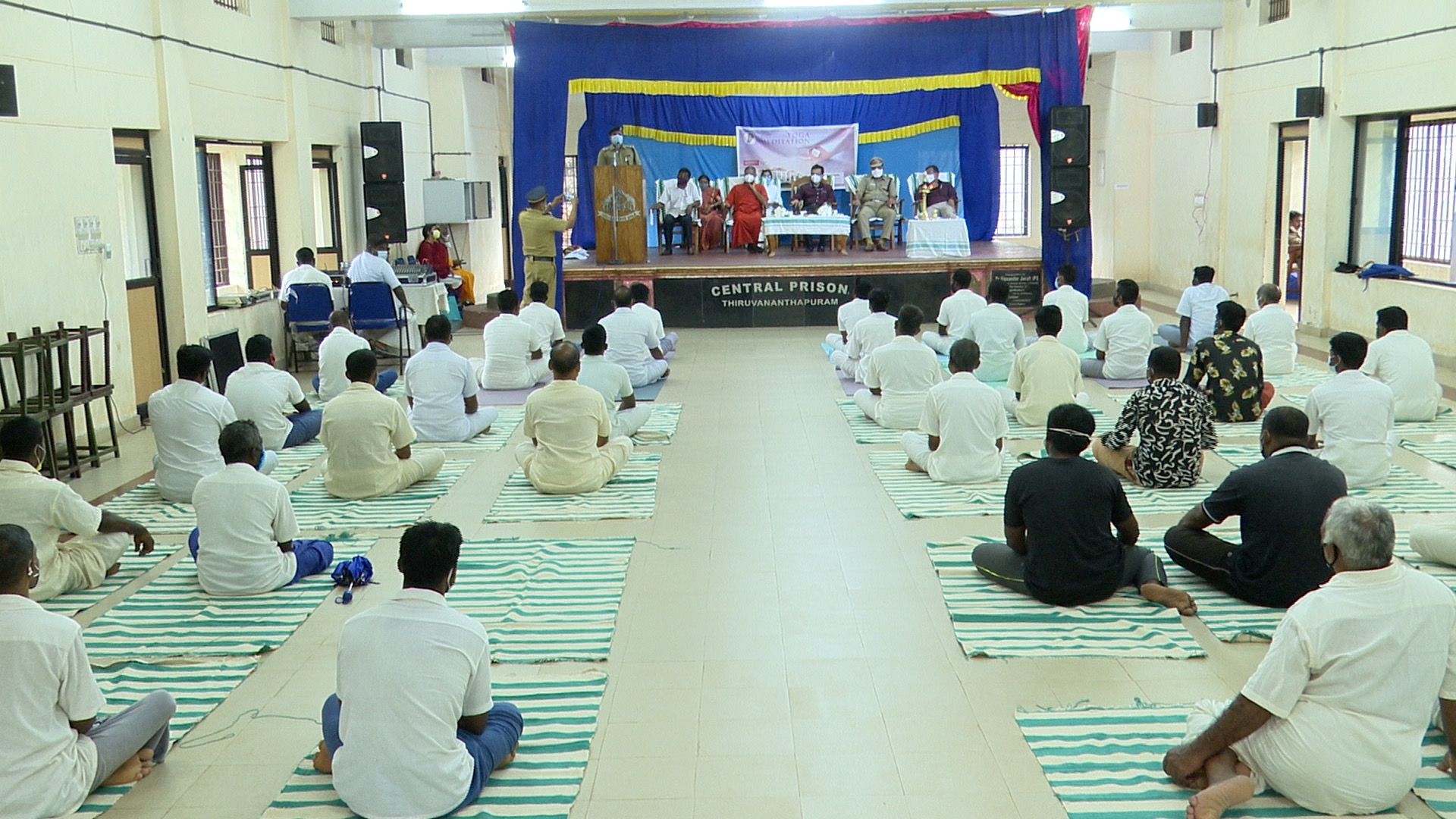 amrita-vishwa-vidyapeetham-joins-hands-with-govt-to-teach-yoga-and-meditation-to-prisoners-in-kerala