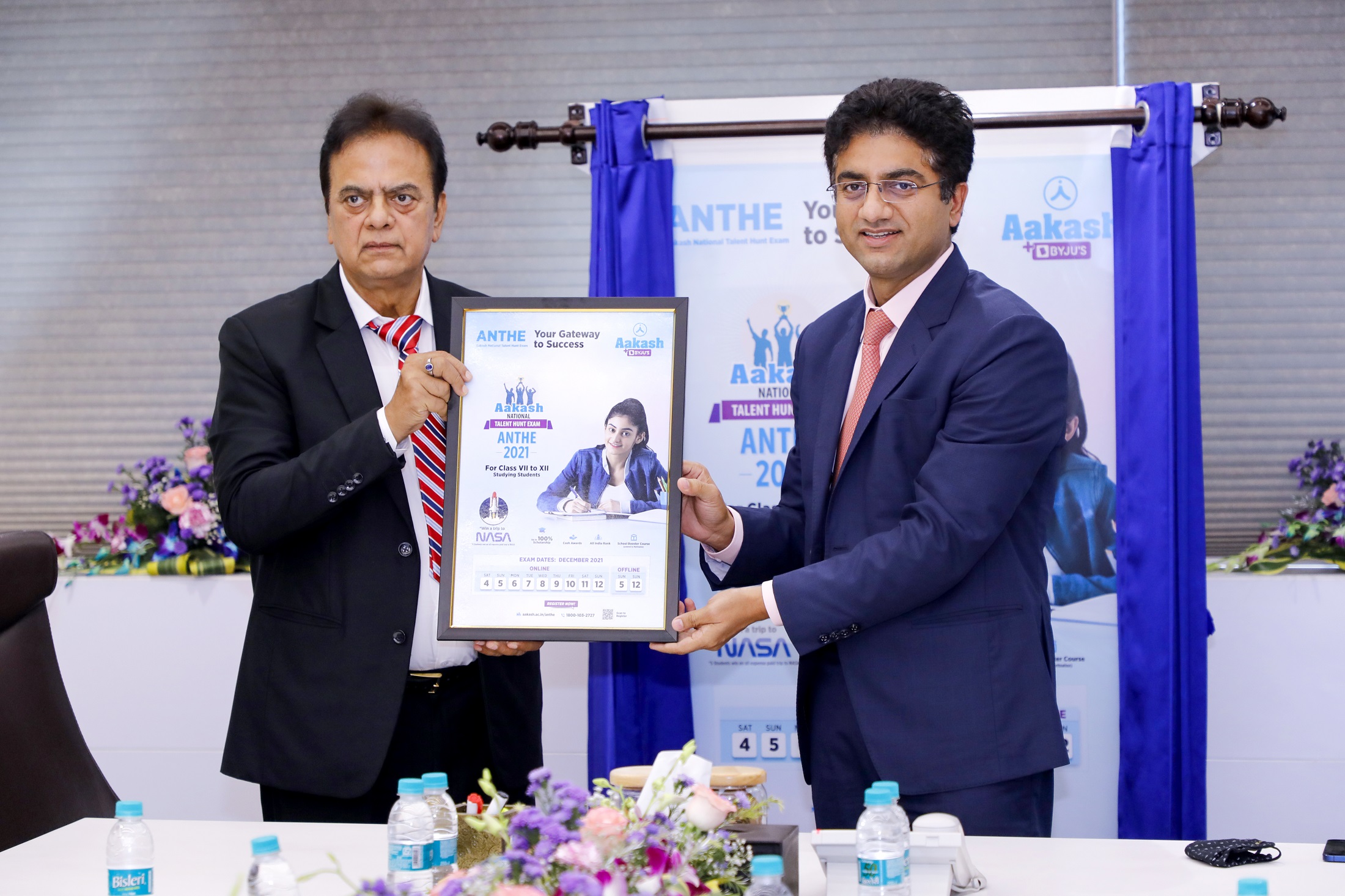 5 Students across grades along with one parent will get a free trip to NASA decoding=