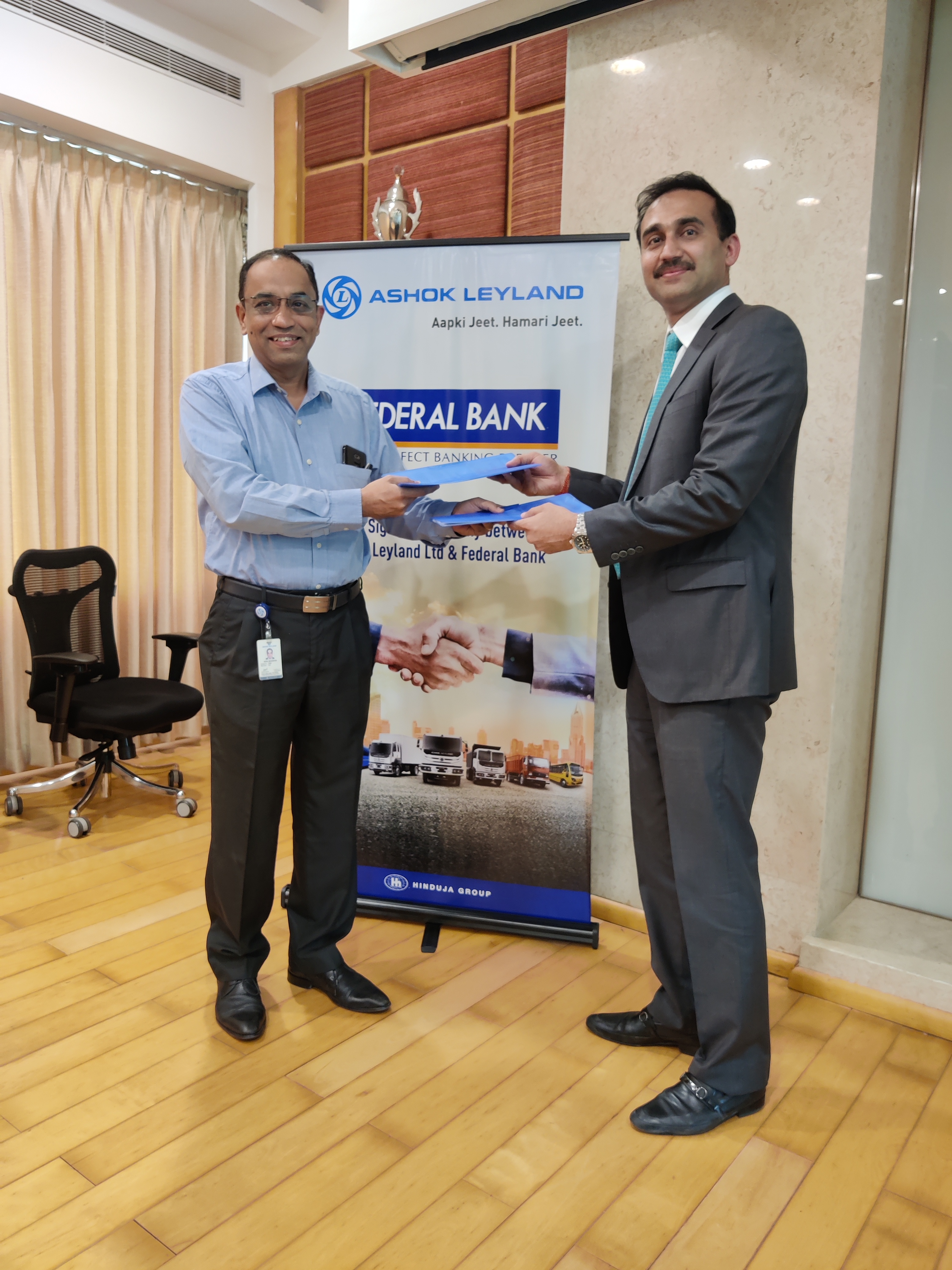 ashok-leyland-partners-with-federal-bank