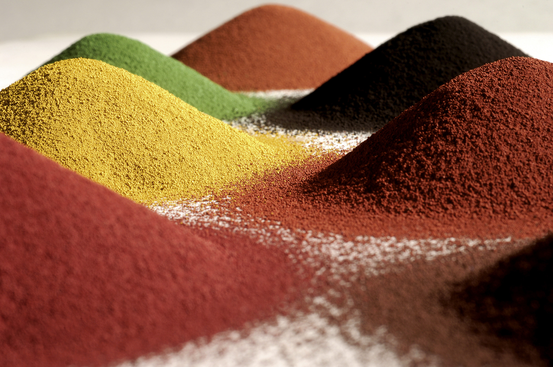 rising-energy-costs-lanxess-temporarily-adjusts-prices-for-inorganic-pigments