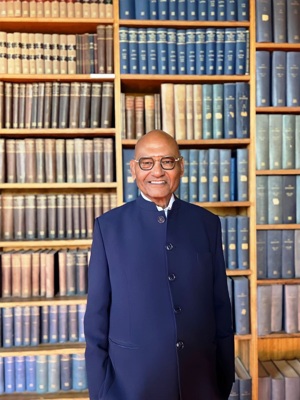 dream-big-never-give-up-anil-agarwal-exhorts-student-sat-oxford-union
