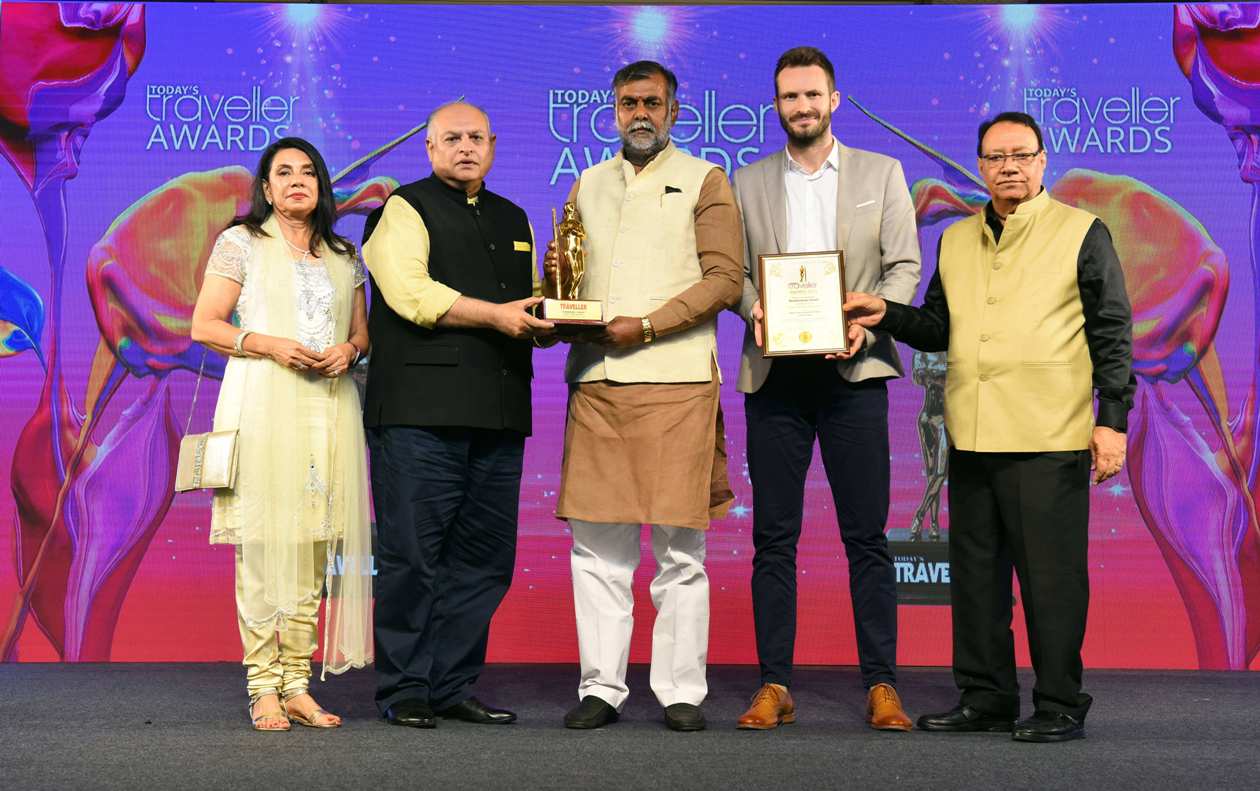 BLOOM WINS BEST CONCEPT HOTEL decoding=