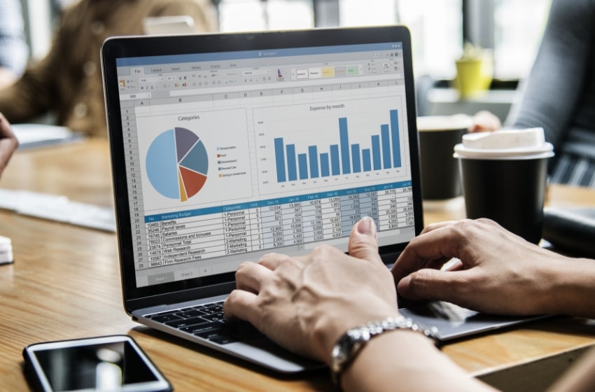 the-beat-goes-on-as-giannis-scores-40-points-to-help-milwaukee-advance-after