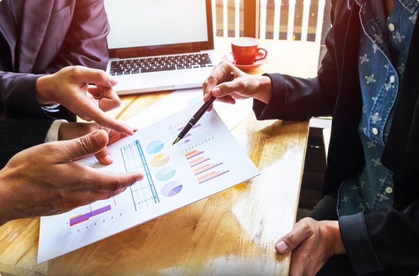 big-oil-takes-a-beatingits-investors-are-riding